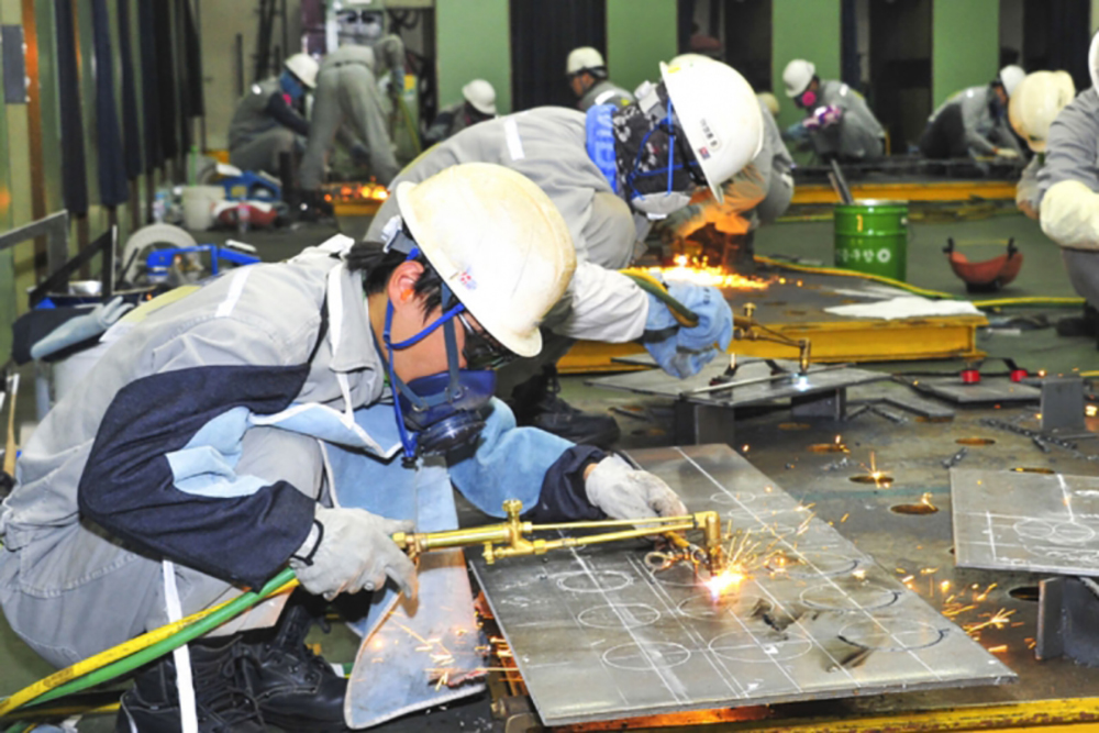 Một số thông tin về thay đổi chính sách liên quan chương trình đưa lao động kỹ thuật đi làm việc tại Hàn Quốc ngành đóng tàu (thị thực E7)